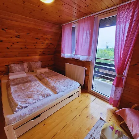 Chaticka Dağ evi *